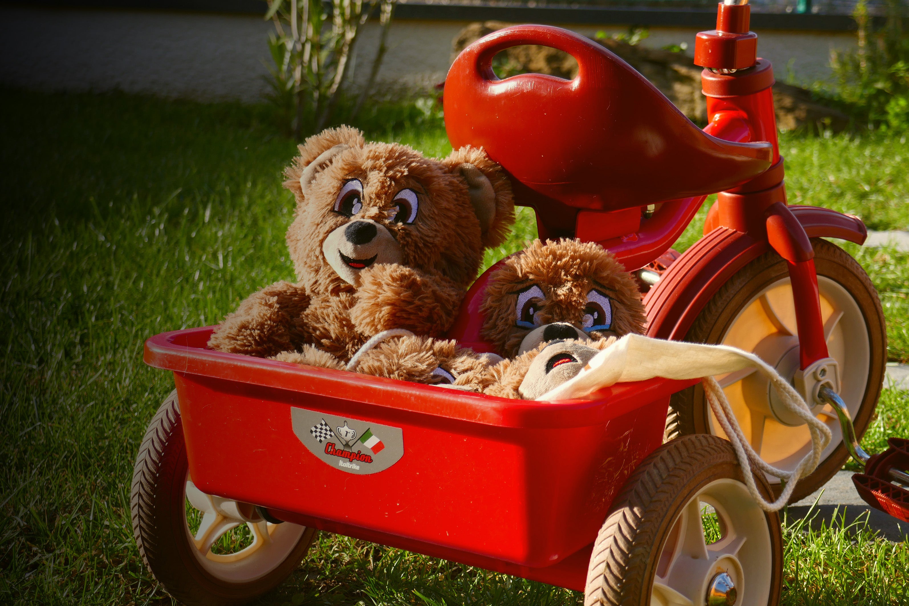 Bilou-peluche-enfants-fond